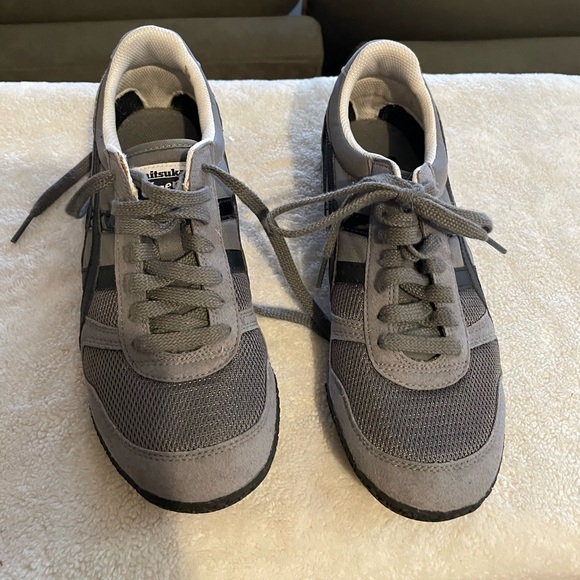 Onitsuka tiger running shoes by adidas - Picture 2 of 4